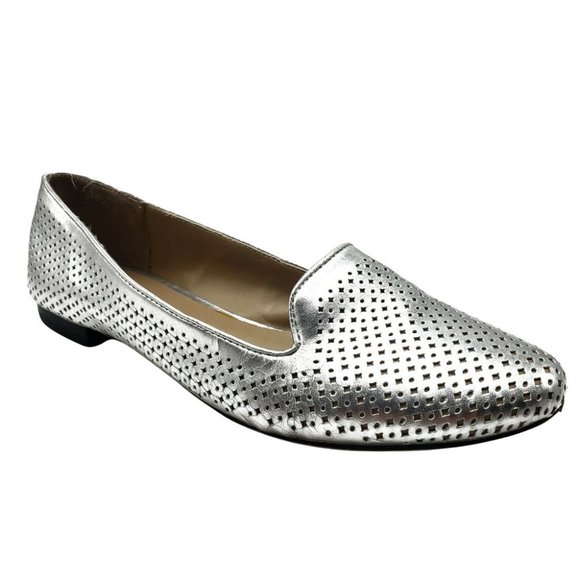 Sole Society Shoes - Sole Society Summer Loafer Size 9 Laser Cut Silver